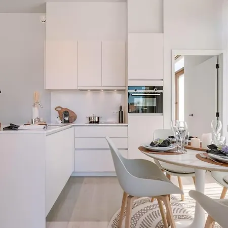 Stylish 1br At Prime Location 아파트 오스텐드