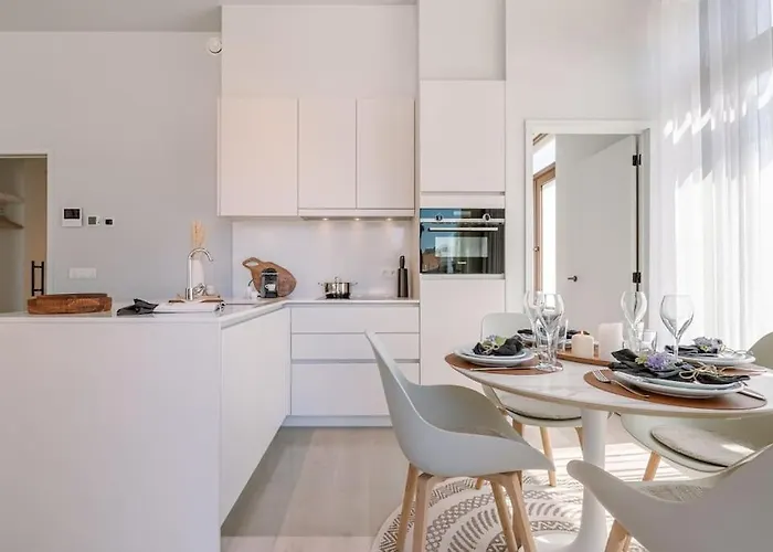 Stylish 1br At Prime Location 아파트 오스텐드